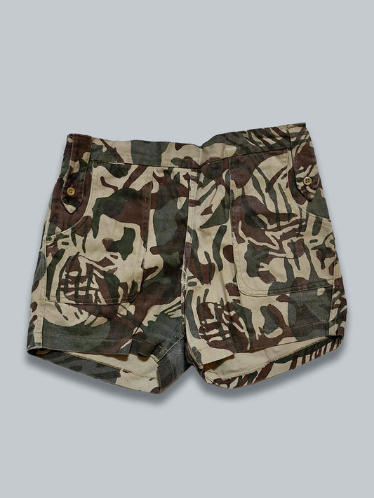 Camo Shorts - Cecil van den Berg